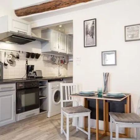 Guestready - Cosy 2-bed Apt In The Old Town Of Apartman